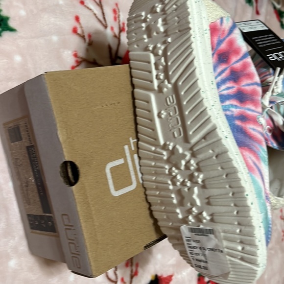 Hey Dude Wendy Rose Candy Tie Dye NWT ATTACHED - Picture 8 of 10